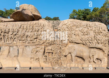 Arjuna ist Buße (oder Abstieg des Ganges) open-air-rock Relief, Mahabalipuram (mamallapuram), Indien Stockfoto