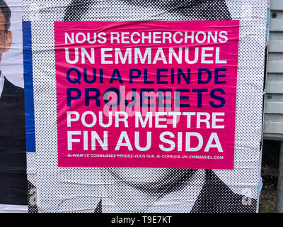 Adjutanten asociation Herausforderungen der französische Präsident der Republik, Emmanuel Längestrich auf die Frage von HIV/Aids, Lyon, Frankreich Stockfoto