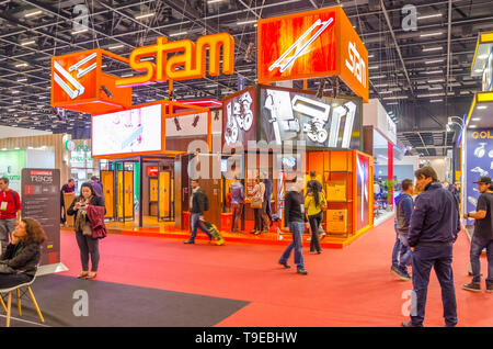 SAO PAULO, Brasilien - Juli 2018; Formobile, Internationale Messe für Möbel- und Holzindustrie. Die größte Ausstellung in Suth Amerika. Stockfoto