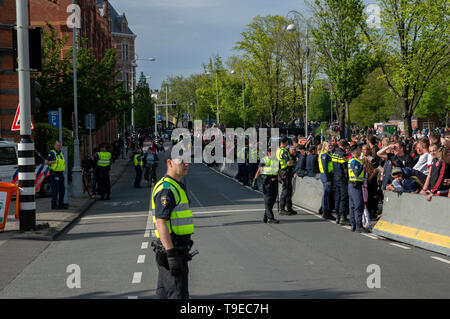 Polizei arbeiten rund um den Museumplein Ajax Niederländischer Meister Partei Amsterdam Die Niederlande 2019 Stockfoto