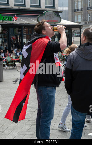 Trinken Ajax Ventilator Am Leidseplein Amsterdam Die Niederlande 2019 Stockfoto