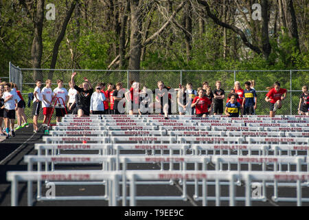 Bilder von einer mittleren Schule Schiene Treffen in Middleton, Wisconsin, USA. Stockfoto