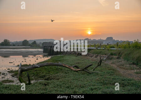 Shoreham-by-Sea, Sussex. 18 Mai 2019. Shoreham Old toll Bridge bei Sonnenuntergang. Stockfoto