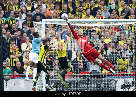 London, England 18. Mai Watford Torwart Heurelho Gomes macht ein während der FA Cup Finale zwischen Manchester City und Watford im Wembley Stadion, London am Samstag speichern 18. Mai 2019. (Credit: Jon Bromley | MI Nachrichten) Credit: MI Nachrichten & Sport/Alamy Live News Credit: MI Nachrichten & Sport/Alamy leben Nachrichten Stockfoto