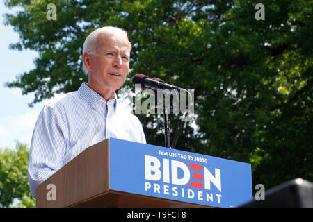 Philadelphia, PA, USA - Mai, 18, 2019: der ehemalige Vizepräsident Joe Biden startet seine Kampagne für die Vereinigten Staaten 2020 Präsidentschaftswahlen, an einer im Rallye am Benjamin Franklin Parkway in Philadelphia, Pennsylvania. (Foto: Jana Shea) Stockfoto