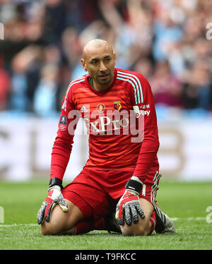 Watford Torwart Heurelho Gomes erscheint während der FA Cup Finale im Wembley Stadion, London niedergeschlagen. Stockfoto