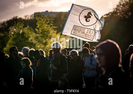 London, Großbritannien. 25 Apr, 2019. Anhalten Aussterben Rebellion' Zeremonie' Ende der London Proteste zu markieren. Speaker's Corner, Hyde Park, London, Großbritannien. Stockfoto