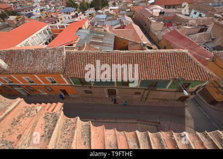 Blick von der San Francisco Convent der kolonialen Häuser von Potosi, Bolivien Stockfoto