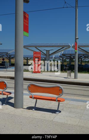 Montpellier, moderne Straßenbahn, Linie 2, Georges Pompidou Stockfoto