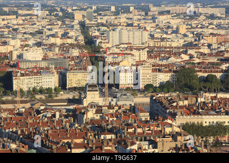 Vue Panoramique depuis La Colline de Notre-Dame de Fourvière. Lyon/Panoramablick aus der Sicht von Notre Dame De Fourviere Hill. Stockfoto