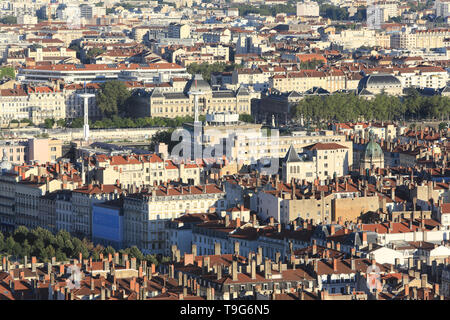 Vue Panoramique depuis La Colline de Notre-Dame de Fourvière. Lyon/Panoramablick aus der Sicht von Notre Dame De Fourviere Hill. Stockfoto