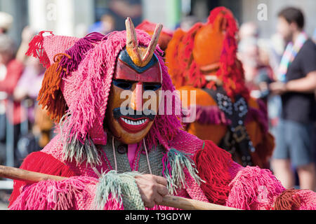 Iberischen Maske International Festival (FIMI). Parade der Kostüme und traditionelle Masken von Iberia. Stockfoto