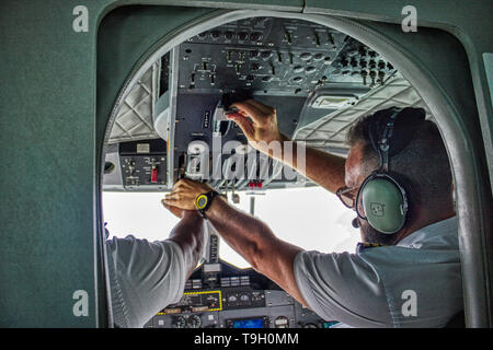 Auf dieser einzigartigen Foto können das Cockpit in einem Wasserflugzeug auf den Malediven sehen. Diese Aufnahmen sind sehr selten Stockfoto