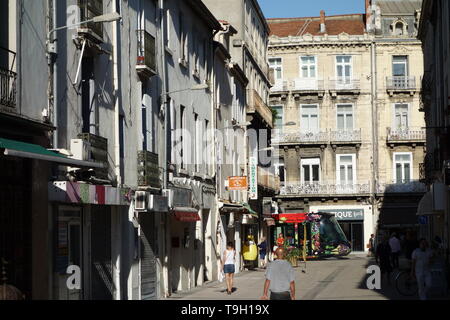 Montpellier, moderne Straßenbahn Linie 3, Fahrzeugdesign von Christian Lacroix - Montpellier, moderne Straßenbahn Linie 3, Design von Christian Lacroix, Observat Stockfoto