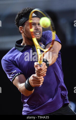 Jo-Wilfred Tsonga von Frankreich in Aktion während der Match gegen Fabio Fognini von Italien. Roma 13-05-2018 Foro Italico Internazionali BNL D'Italia Es Stockfoto