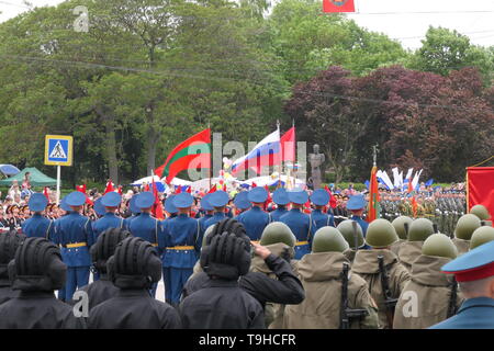 TIRASPOL, TRANSNISTRIEN - Mai 9, 2018: Transnistrien Soldaten auf dem zentralen Hauptplatz in Tiraspol während Sieg Day Parade. Stockfoto