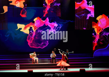 Peking, China. 18 Mai, 2019. Schauspieler an der Peking Universität in Beijing, die Hauptstadt von China, 18. Mai 2019. China hält eine reiche Auswahl an Ausstellungen und Aktivitäten auf die Kultur der asiatischen Länder und Regionen sowie den Austausch unter Ihnen. Credit: Shen Bohan/Xinhua/Alamy leben Nachrichten Stockfoto