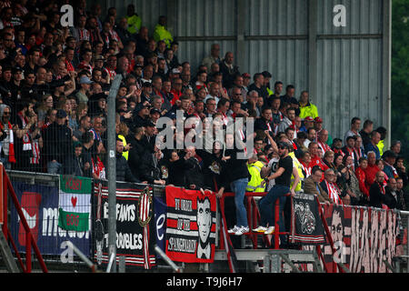 Oss, Niederlande. 19 Mai, 2019. OSS, 19-05-2019, Stadion TOP Oss, Niederländisch Keuken Kampioen divisie Saison 2018/2019 Play Off. Fans von Sparta Rotterdam während des Spiels TOP Oss-Sparta. Credit: Pro Schüsse/Alamy leben Nachrichten Stockfoto