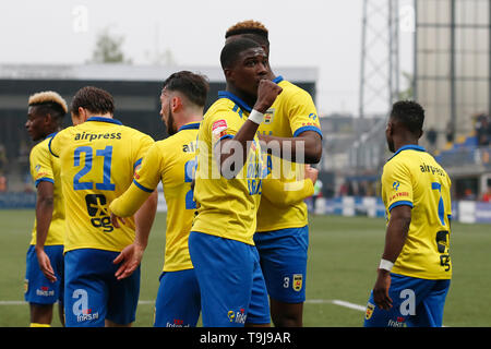 Leeuwarden, Niederlande. 19 Mai, 2019. LEEUWARDEN, 19 Ð 05-2019, cambuur Stadion, Saison 2018 - 2019, Keukenkampioen divisie, Play-offs, Cambuur feiert die 1-1 während des Spiels SC Cambuur - De Graafschap Credit: Pro Schüsse/Alamy leben Nachrichten Stockfoto