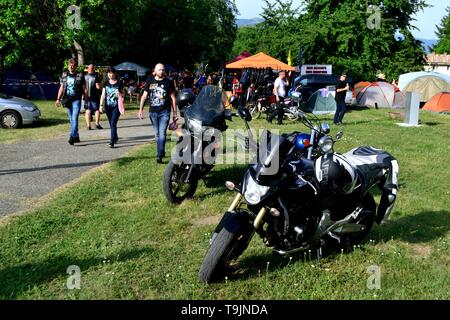 Motorrad Konzentration "Black Roses" - Rose Festival in Kasanlak. - Bulgarien Stockfoto