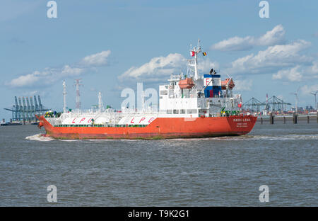 Kallo, Belgien - 30 August 2018 Die LPG-Tanker MAGDALENA aus Hong Kong (China) im Hafen von Antwerpen Stockfoto