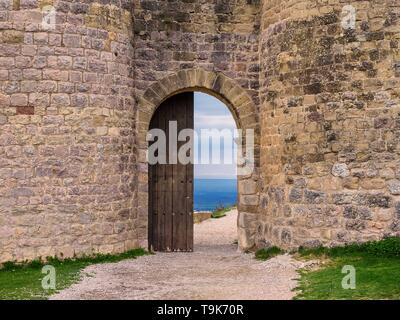 Tor und der Haupteingang des Burg Loarre Huesca, Aragón, Spanien Stockfoto