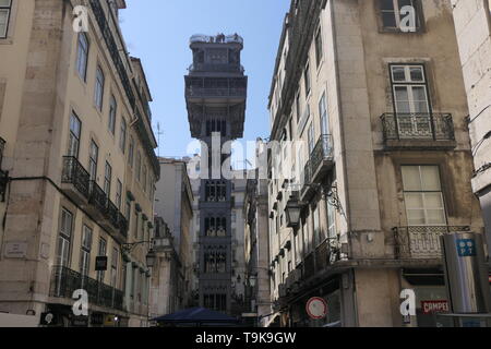 Die historische Elevador de Santa Justa in Lissabon, Portugal Stockfoto