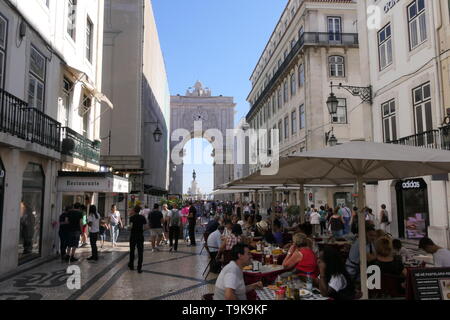 Lissabon, Portugal - 30. SEPTEMBER 2018: Die berühmten Praça do Comercio oder Terreiro do Paco, (Commerce Square) in der Stadt Lissabon, Portugal Stockfoto