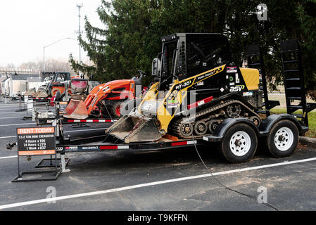 Erdbewegungsmaschinen zum Mieten, The Home Depot, Philadelphia, USA Stockfoto