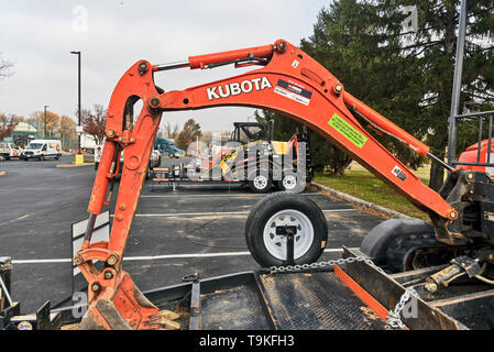 Erdbewegungsmaschinen zum Mieten, The Home Depot, Philadelphia, USA Stockfoto