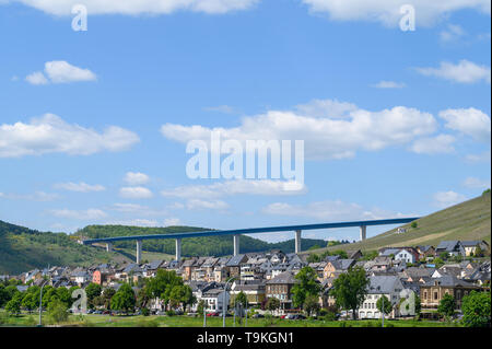 Hochmosel Brücke von Zeltingen-Rachtig, Mosel, Deutschland Stockfoto