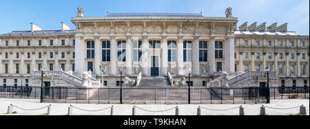 Fassade der Palast der Justiz in Paris Stockfoto