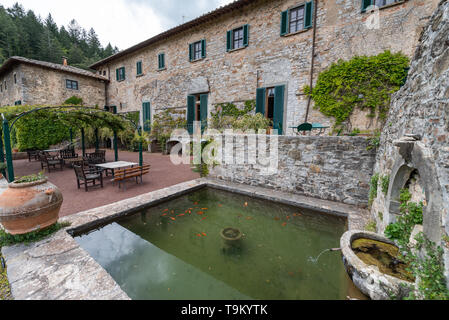 Badia a Coltibuono, Gartenseite, Gaiole in Chianti, Toskana, Italien Stockfoto