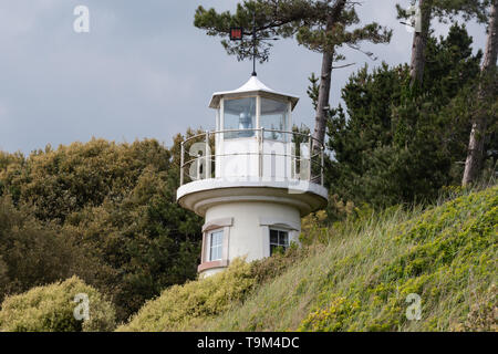 Beaulieu River Millennium Rundumleuchte oder Leuchtturm, erste leuchtet am 8. Juli 2000, in Lepe, Hampshire, Großbritannien Stockfoto