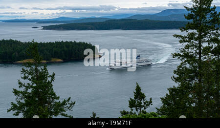 BC Ferries Geist von Vancouver Island in Aktiv-Pass zwischen Mayne und Galiano Inseln in British Columbia, Kanada. Stockfoto