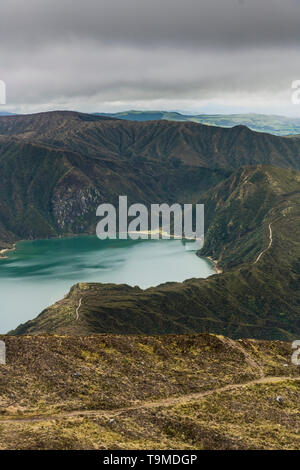 Antenne Landschaft der erstaunlichen Lagoa do Fogo. Lagoa do Fogo (See/Lagune von Brand) ist ein Kratersee in der Água de Pau massiv Stratovulkan der Stockfoto