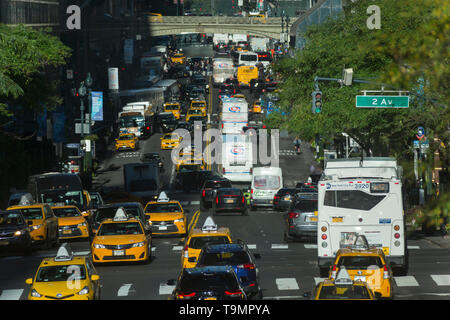 Fussgängerstreifen 40 SECOND STREET MIDTOWN MANHATTAN NEW YORK CITY USA Stockfoto