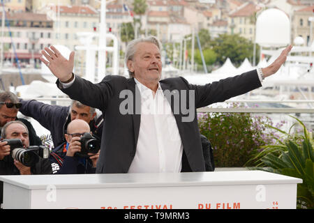 Mai 19, 2019 - Cannes, Frankreich - Cannes, Frankreich - 19. Mai: Alain Delon besucht das Fotoshooting für Palme D'Or D'Honneur während die 72. jährlichen Filmfestspiele von Cannes am 19. Mai 2019 in Cannes, Frankreich. (Bild: © Friedrich InjimbertZUMA Draht) Stockfoto