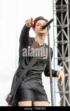 Mai 19, 2019 - Columbus, Ohio, USA - YUNGBLUD (Dominic Harrison) während der Sonic Temple Music Festival an der MAPFRE Stadion in Columbus, Ohio (Credit Bild: © Daniel DeSlover/ZUMA Draht) Stockfoto