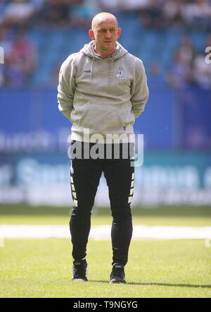 Hamburg, Deutschland. 19 Mai, 2019. firo: 19.05.2019, Fußball, 2.Bundesliga, Saison 2018/2019, 34. Spieltag, HSV Hamburg Hamburg Hamburg - MSV Duisburg Trainer goalsten Lieberknecht (Duisburg) | Verwendung der weltweiten Kredit: dpa/Alamy leben Nachrichten Stockfoto