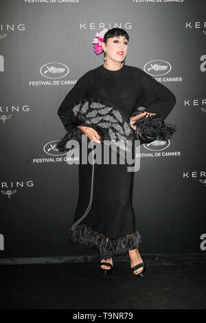 Cannes, Frankreich. 19 Mai, 2019. Rossy de Palma kommt an der 2019 Kering Frauen in Bewegung Awards am Sonntag, den 19. Mai 2019 auf dem 72. Festival de Cannes, Place de la Castre Cannes. Im Bild: Rossy de Palma. Bild von der Credit: Julie Edwards/Alamy leben Nachrichten Stockfoto