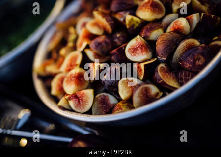 Frische Gourmetgerichte Vorbereitung. Luxus Küche speisen. Feine Zutaten und Design. Stockfoto