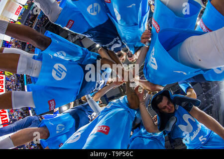 Madrid, Spanien. 19 Mai, 2019. Movistar Estudiantes Spieler während Movistar Estudiantes über Monbus Obradoiro (83-80) in Liga Endesa regular season Spiel (Tag 33) feierte in Madrid (Spanien) an Wizink Center. 19. Mai 2019. Credit: Juan Carlos García Mate/Pacific Press/Alamy leben Nachrichten Stockfoto