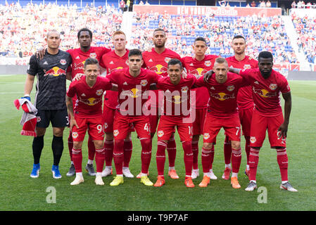 Harrison, NJ - 19. Mai 2019: Beginn der Elf von Red Bulls Pose vor dem regulären MLS Spiel gegen Atlanta United FC bei Red Bull Arena, Red Bulls gewann 1 - 0 Stockfoto