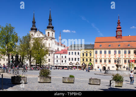 Radnice, magistrát, Kostel sv. Z Ignáce Loyoly, Masarykovo náměstí, Jihlava, Vysočina, Česká republika/Masaryk-platz, Stadt Jihlava, Region Pardubice Stockfoto