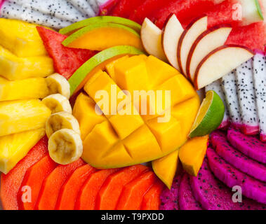 Tropische exotische Früchte Sortiment. Ansicht von oben. Close Up. Stockfoto