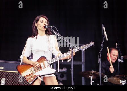 PJ Harvey bei der Jungfrau V Festival 2003, Hylands Park, Chelmsford, Essex, Vereinigtes Königreich. Stockfoto