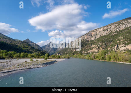 Var River in der Nähe von Saint Martin du Var, Alpes Maritimes, Südfrankreich Stockfoto