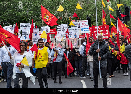 Am zehnten Jahrestag, Tamilen versammeln sich in London den Völkermord von 2009, als die tamilischen Menschen waren an den Händen des srilankischen Militärs massakriert zu erinnern. Über 140.000 tamilischen Menschen wurden vermisst. Stockfoto