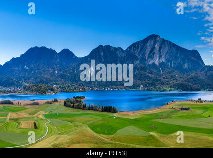 Blick auf den Kochelsee, Oberbayern, Bayern, Deutschland, Ausblick auf den Kochelsee, Oberbayern, Bayern, Deutschland Stockfoto